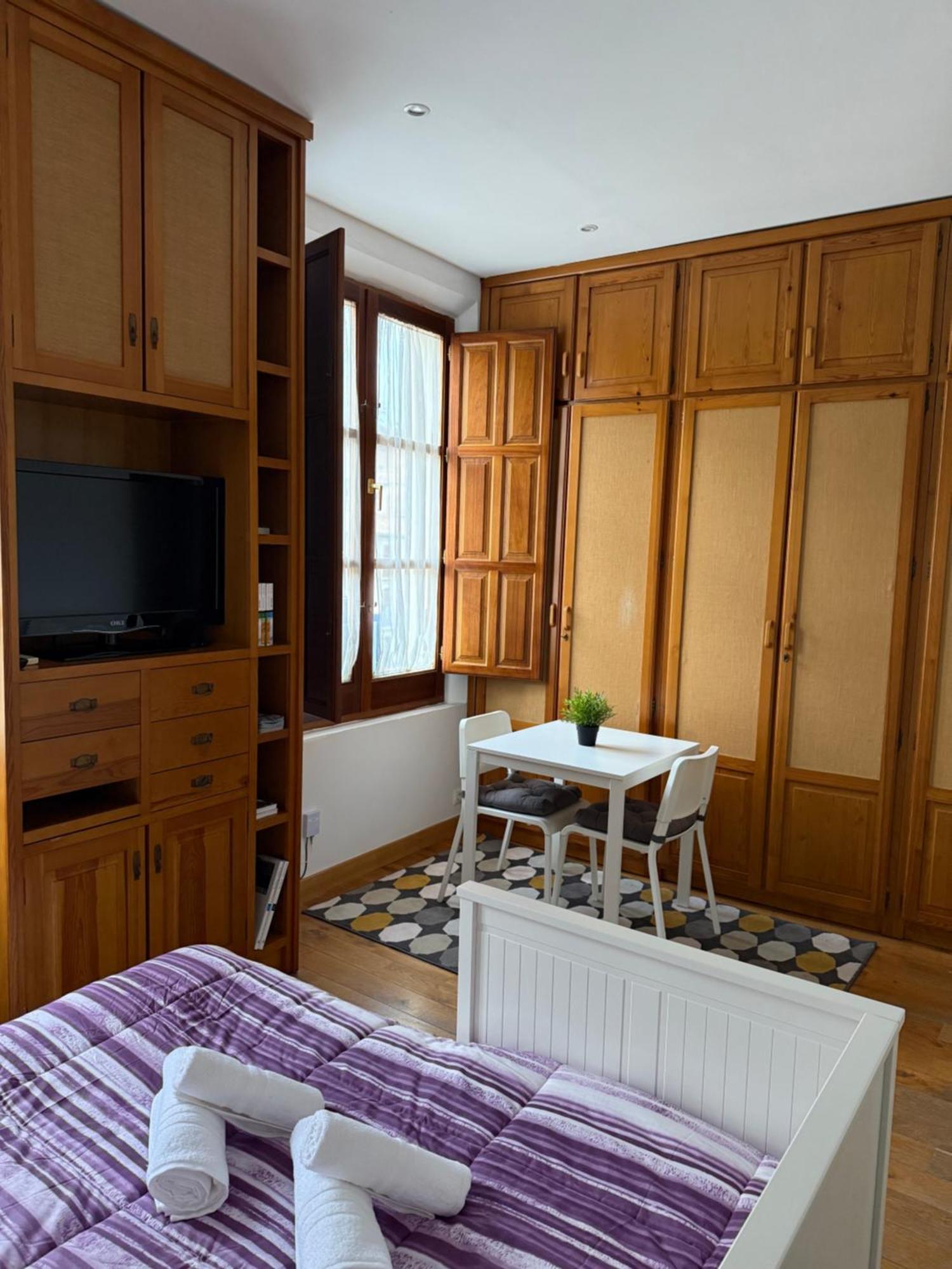 Cozy Studio 6 Min To Alhambra-2 Min To Cathedral Walking Granada Buitenkant foto